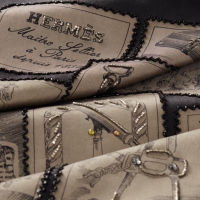 Complication Equestre embroidered scarf 90 - Black | Hermès